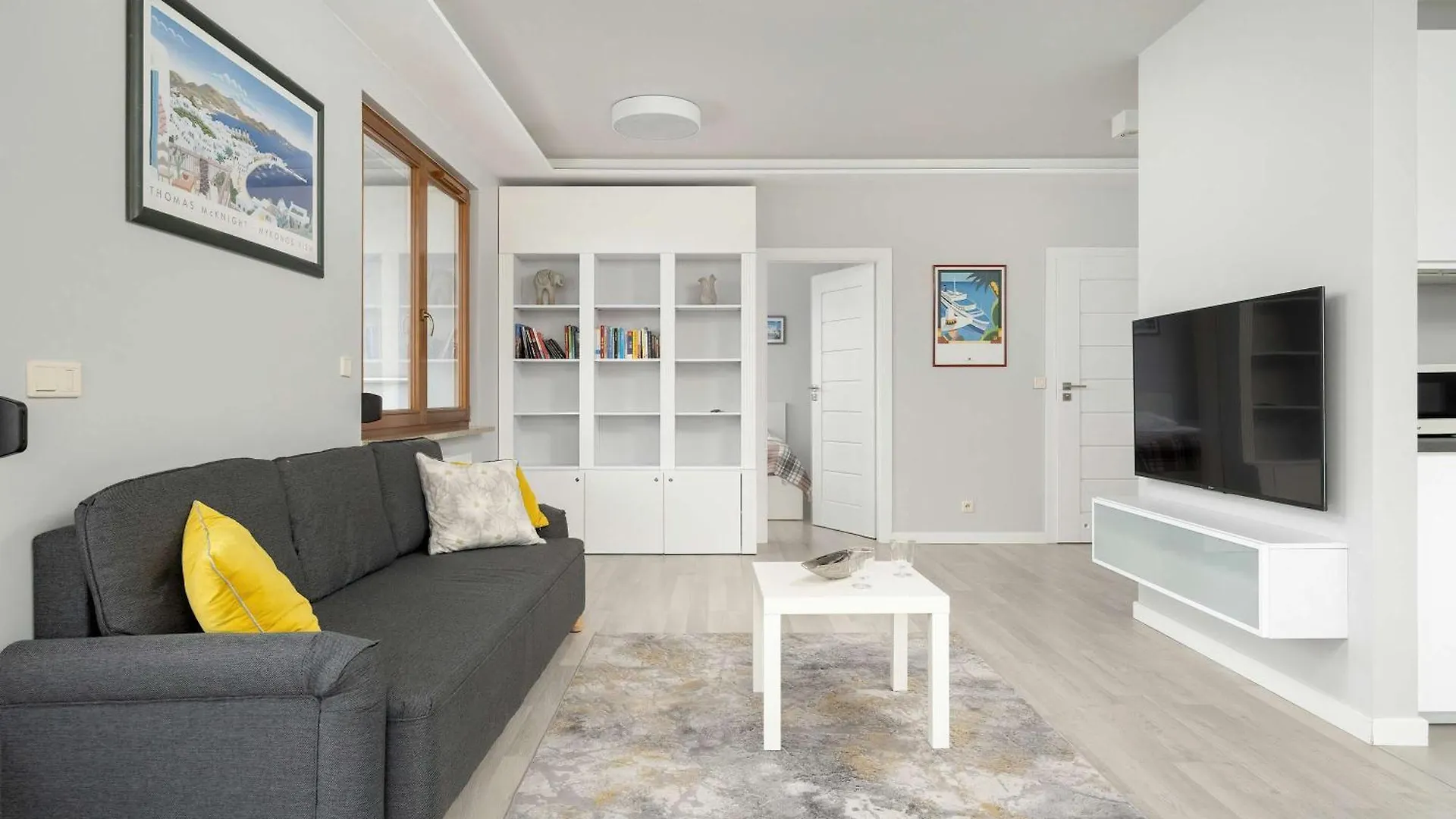 Nowoczesny Apartament Blisko Rzeki We Wroclawiu Z Biurkiem I Parkingiem By Noclegi Renters